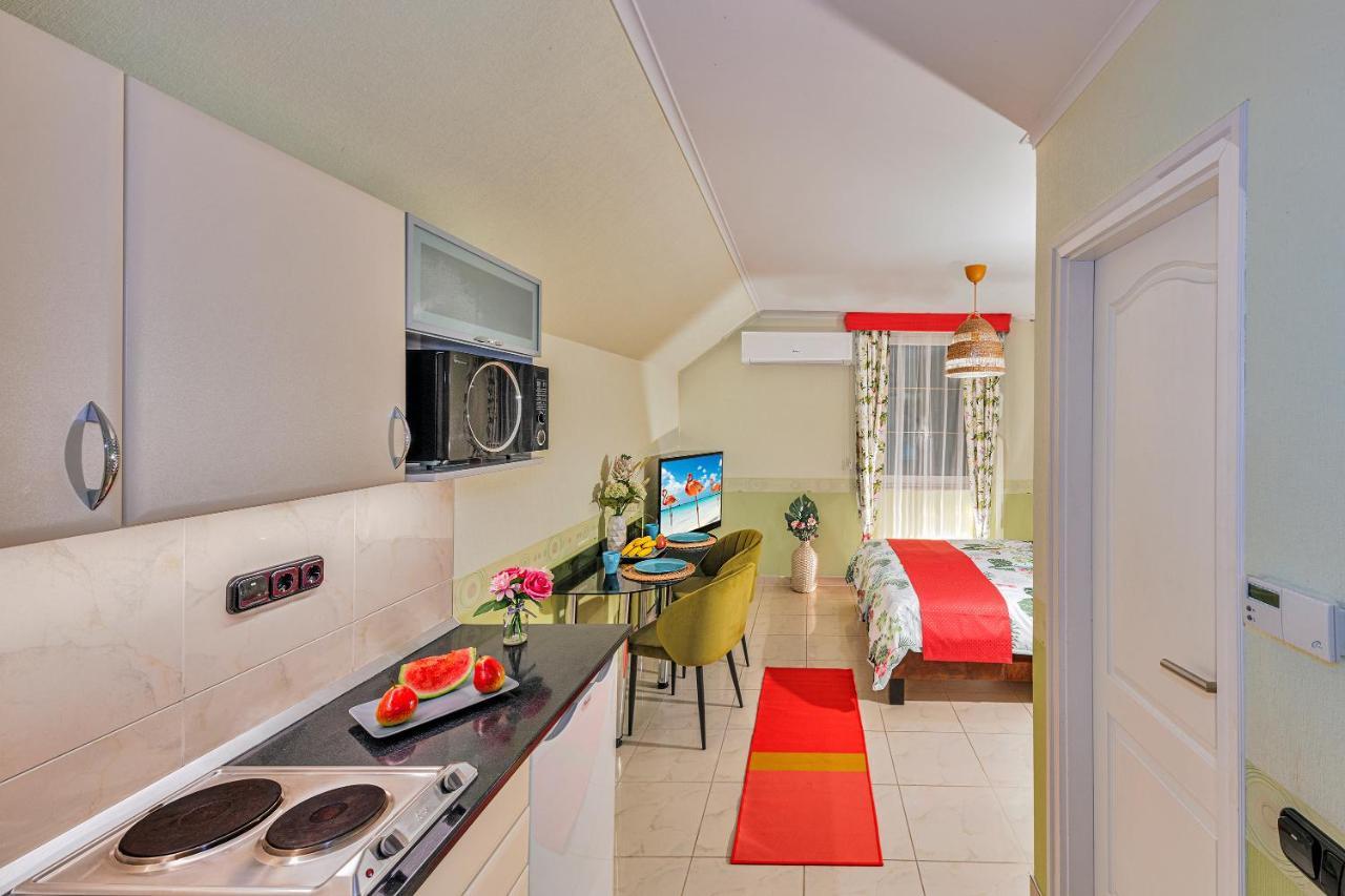 Vintiamo Apartmanok Egerszalók Exteriör bild