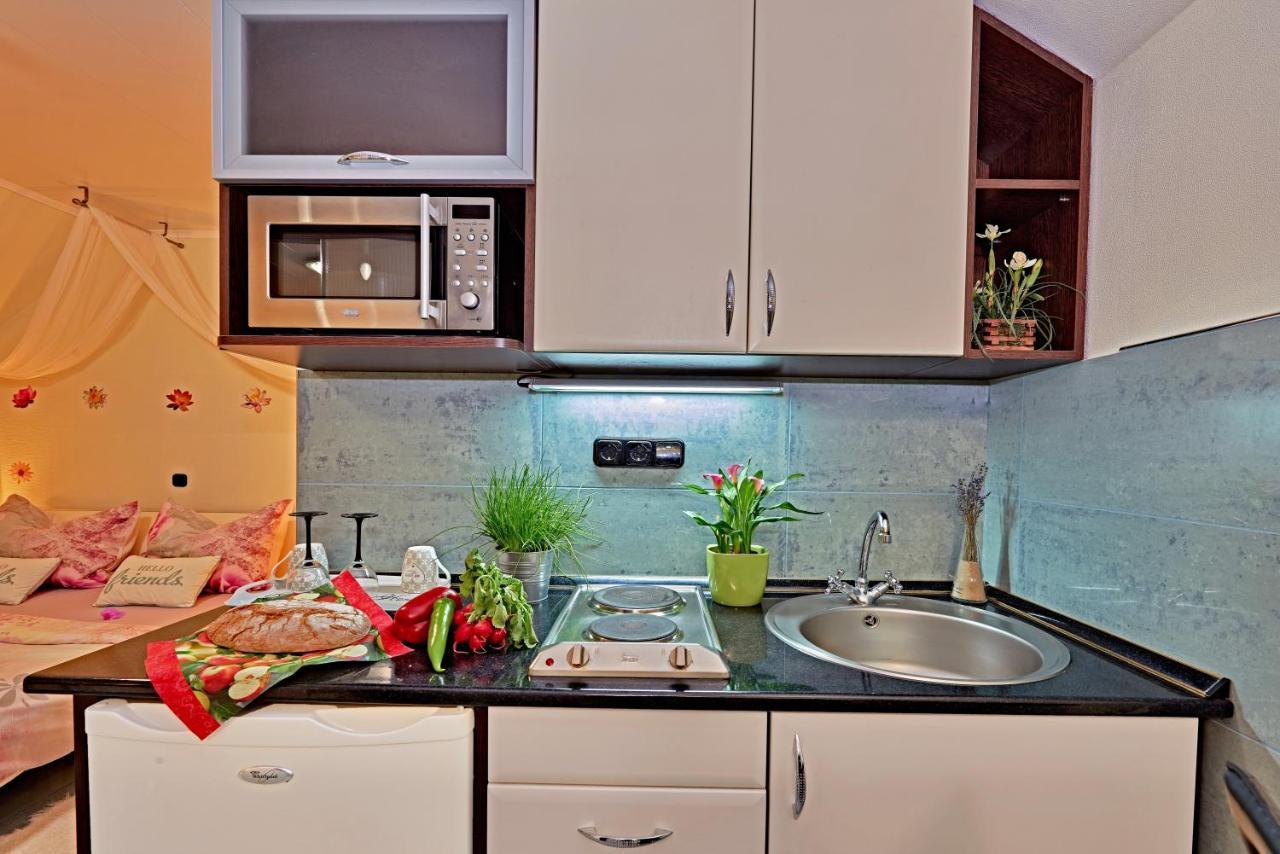 Vintiamo Apartmanok Egerszalók Exteriör bild